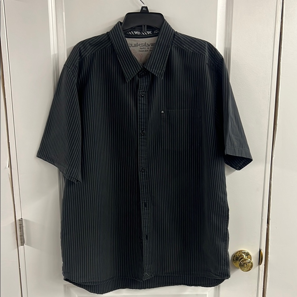 Quiksilver Men's Black Striped Shirt